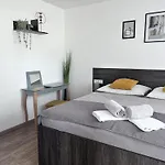 U Nás Apartman *